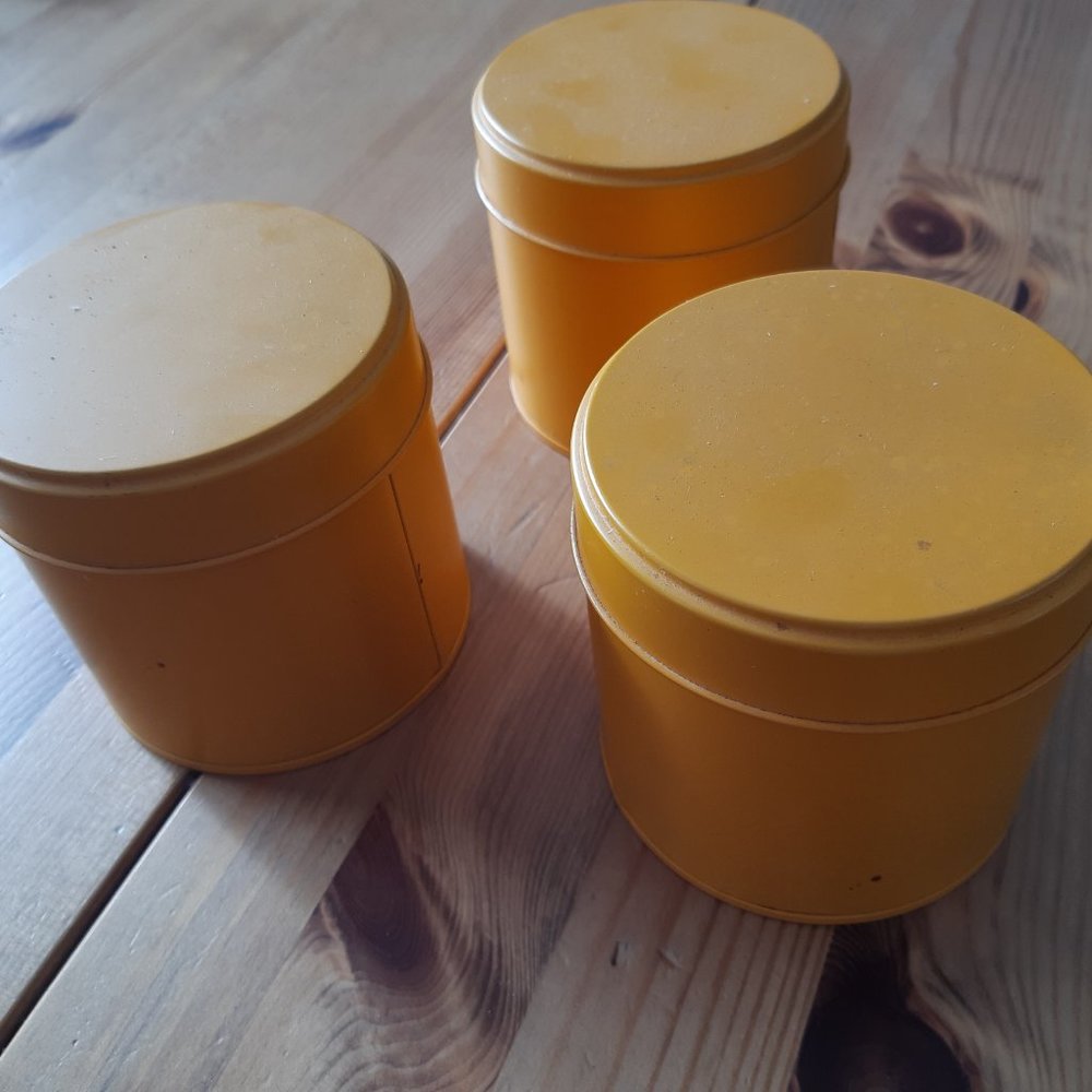 Set of 3 metal orange container for food